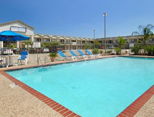Motel Super 8 By Wyndham Breaux Bridge Facilidades foto